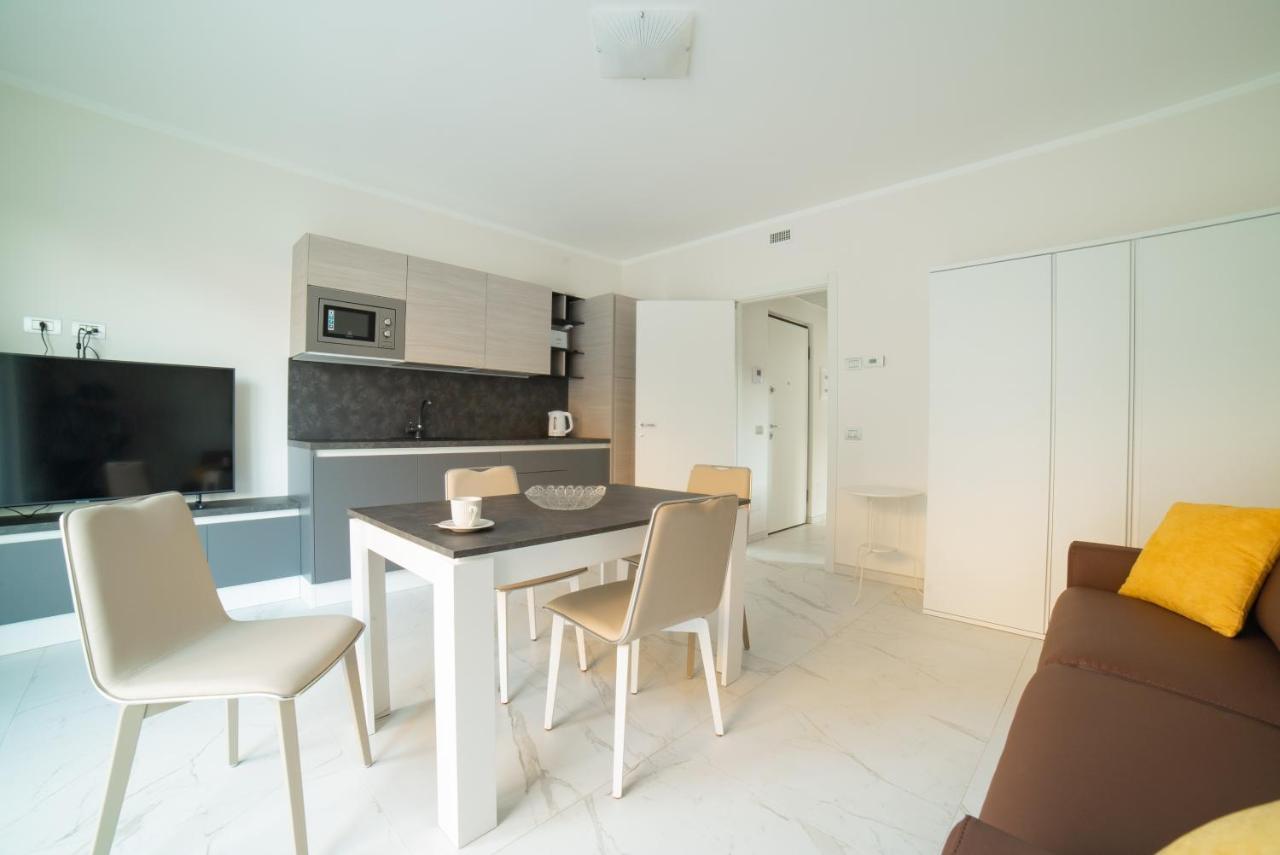 Yachting Residence Lavena Ponte Tresa Εξωτερικό φωτογραφία